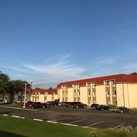 Ramada By Wyndham Albert Lea Ngoại thất bức ảnh