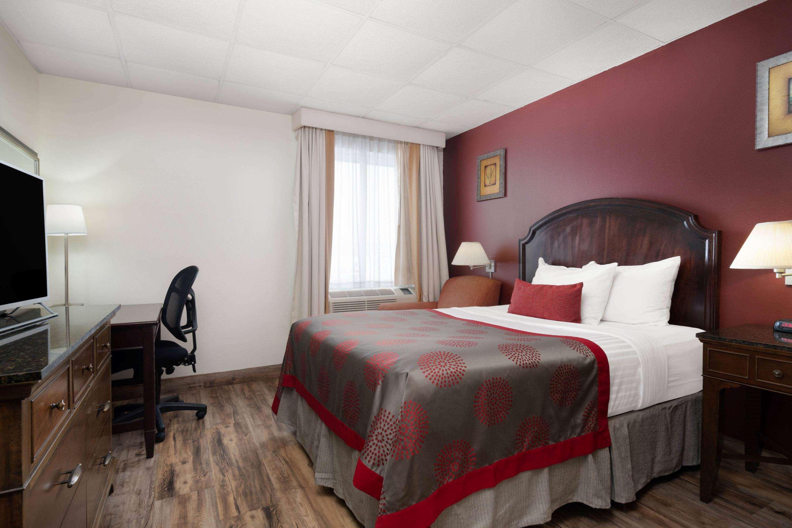 Ramada By Wyndham Albert Lea Ngoại thất bức ảnh