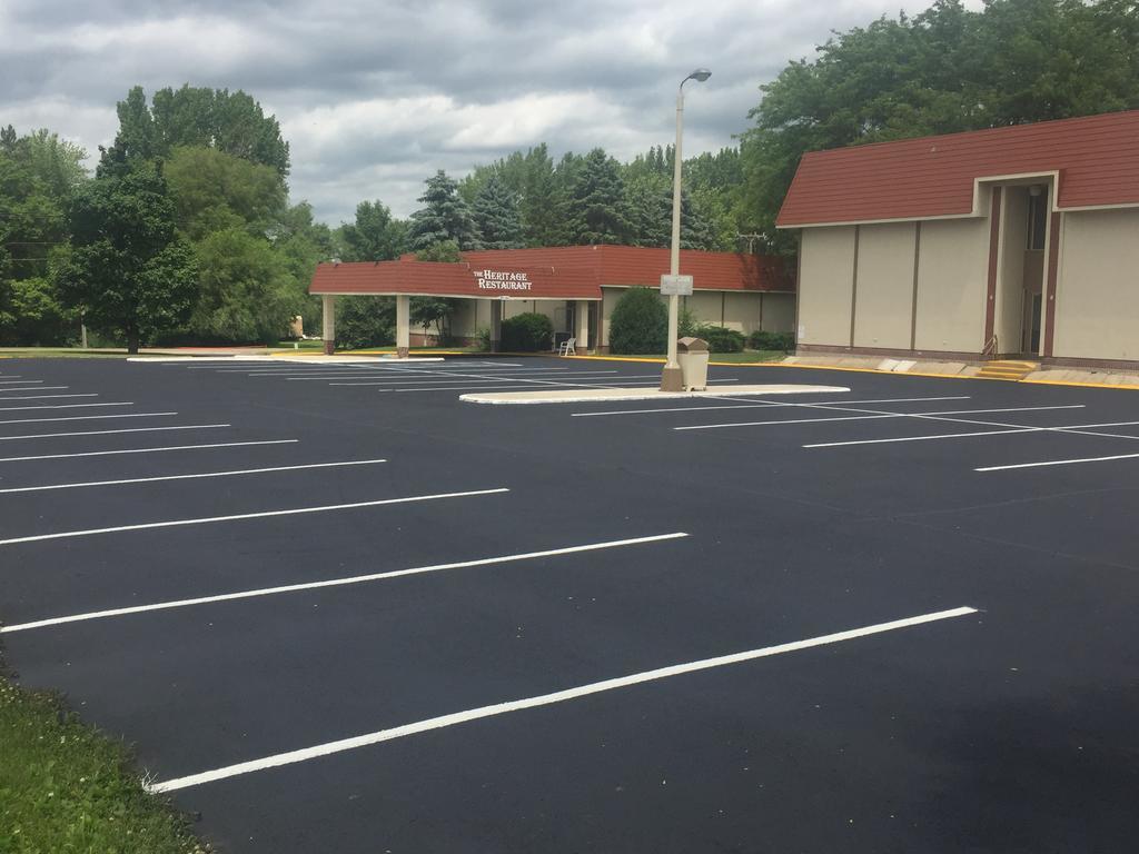 Ramada By Wyndham Albert Lea Ngoại thất bức ảnh