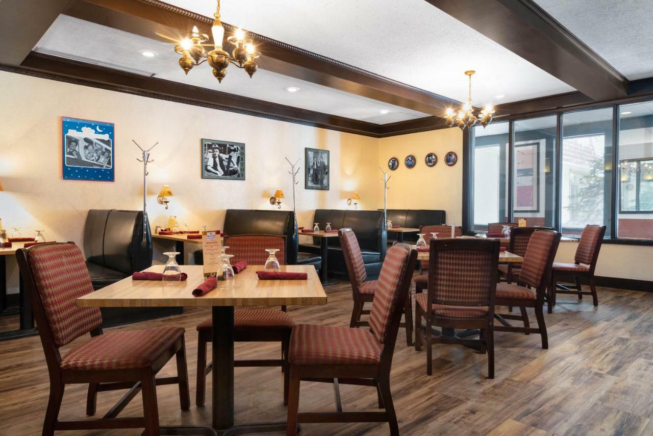 Ramada By Wyndham Albert Lea Ngoại thất bức ảnh