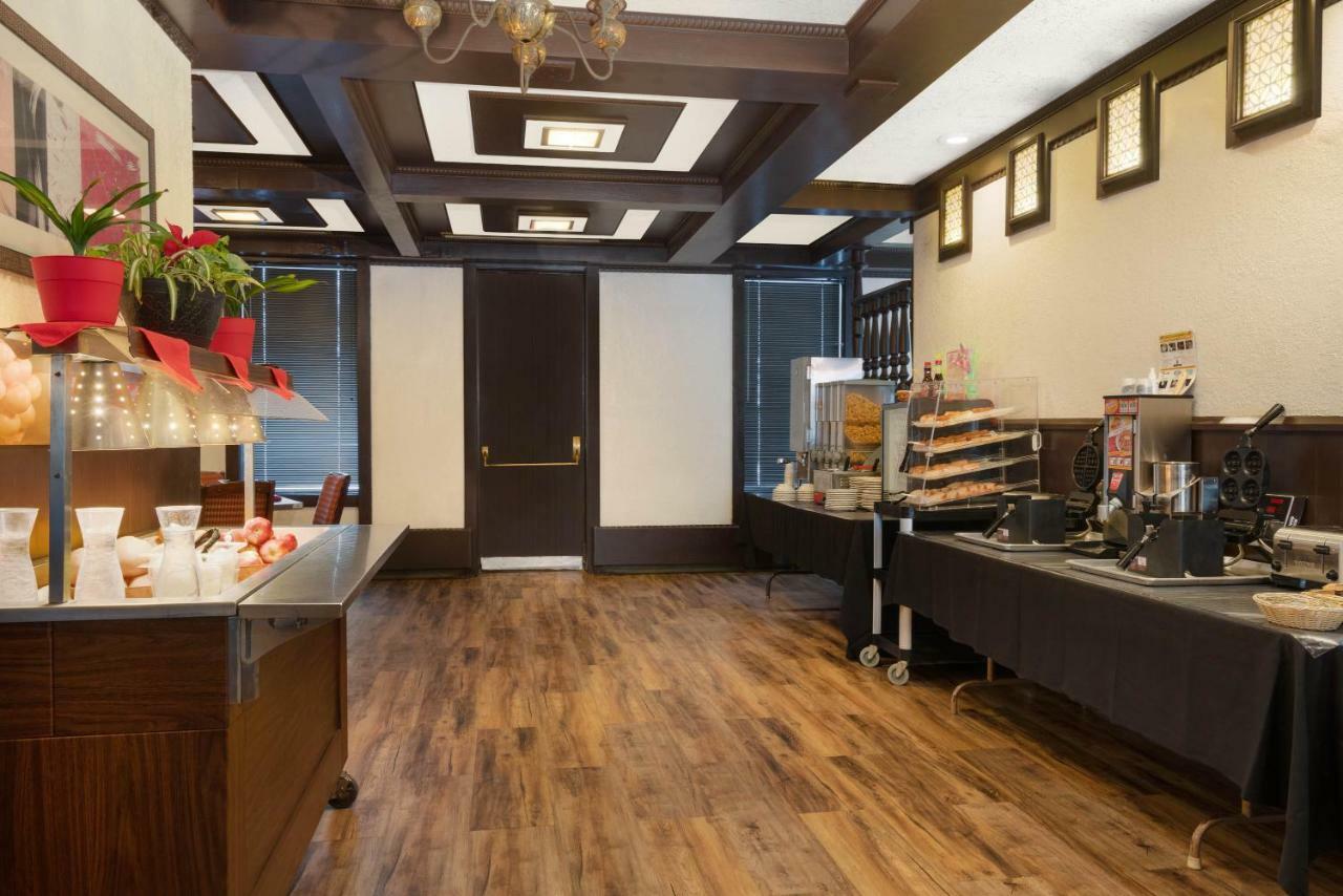 Ramada By Wyndham Albert Lea Ngoại thất bức ảnh