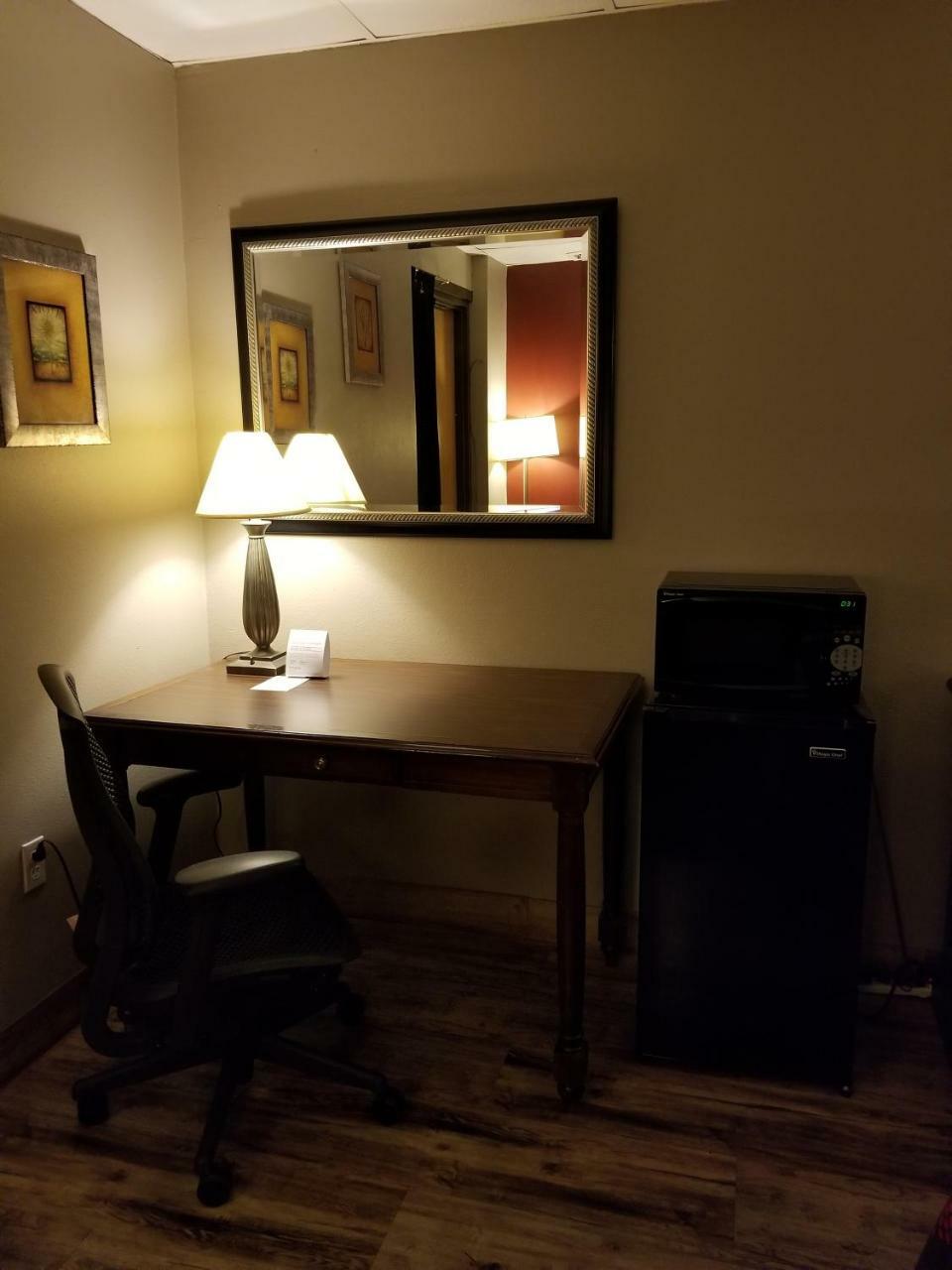 Ramada By Wyndham Albert Lea Ngoại thất bức ảnh