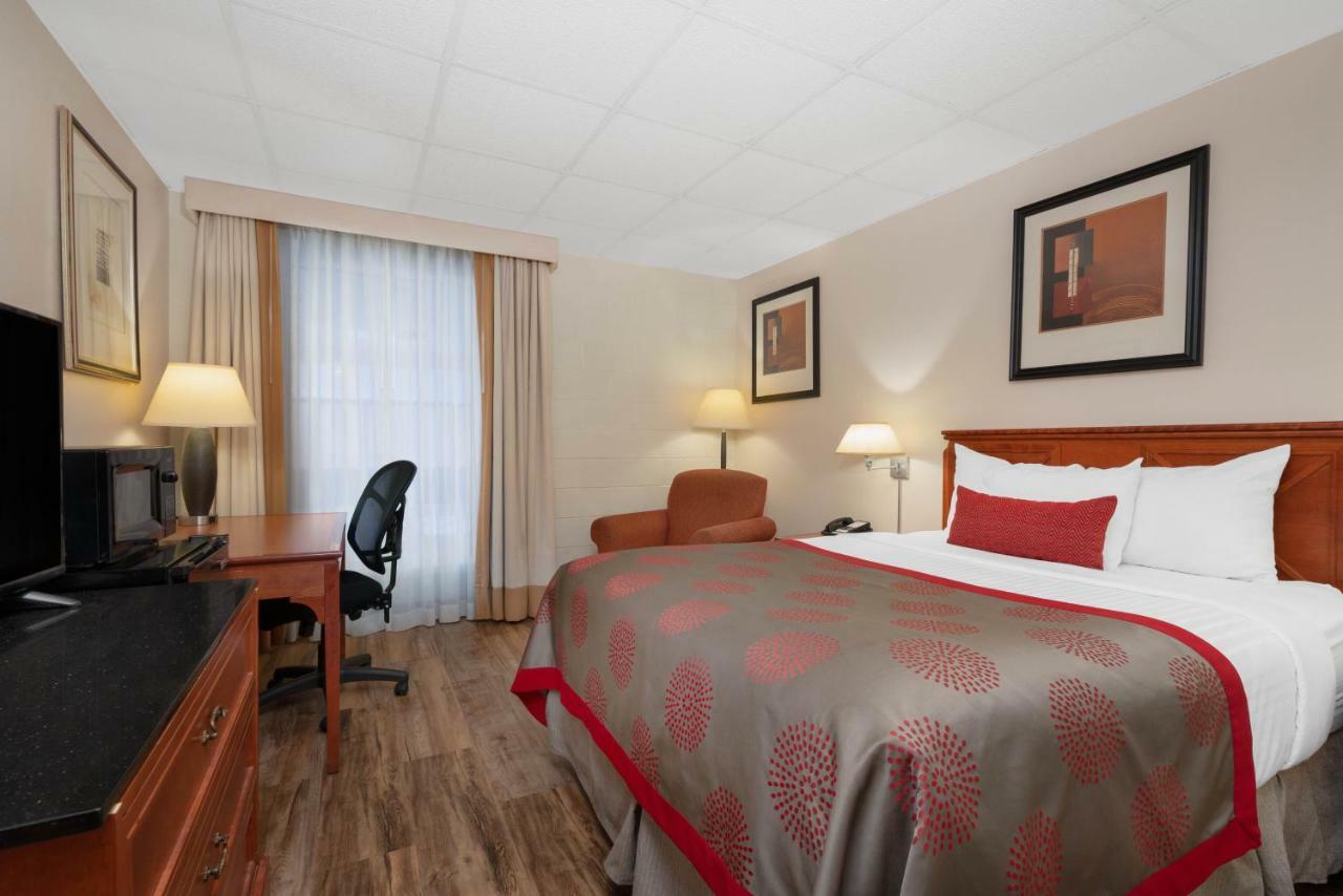 Ramada By Wyndham Albert Lea Ngoại thất bức ảnh