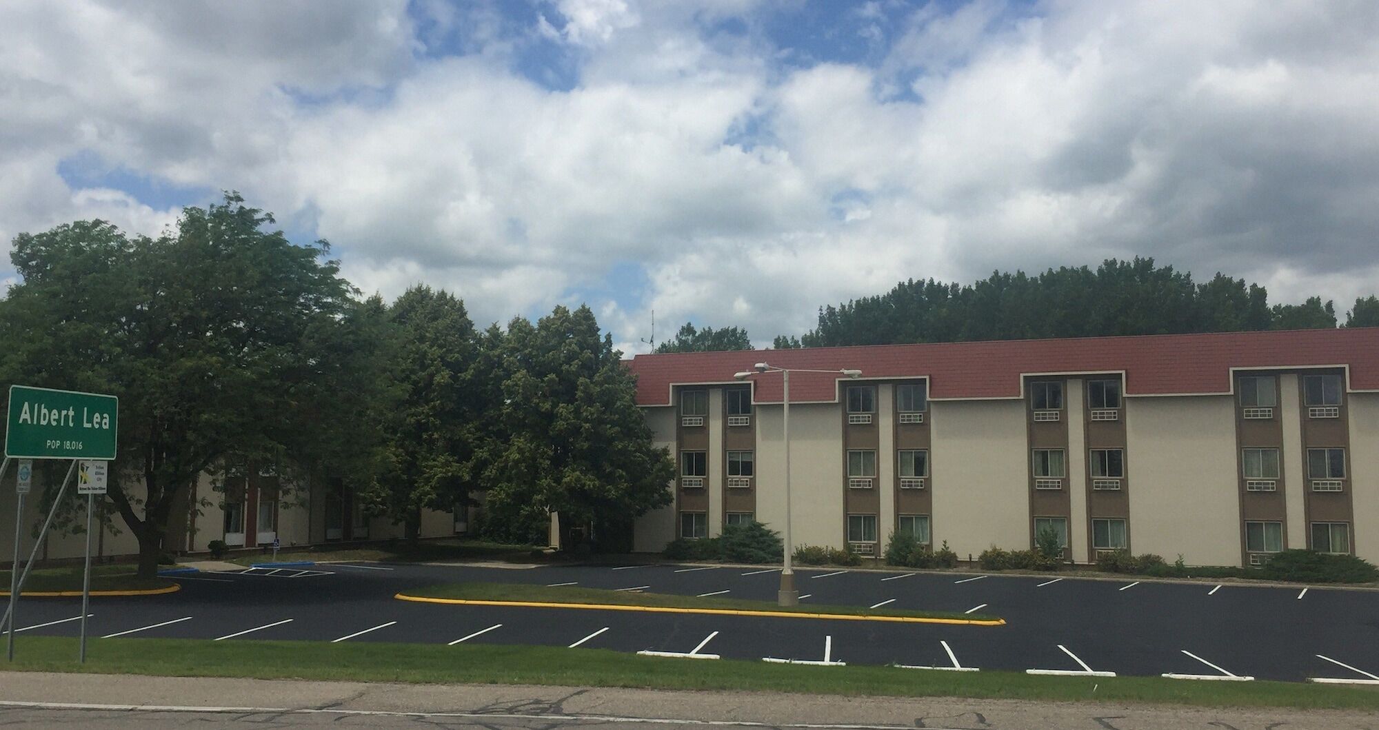 Ramada By Wyndham Albert Lea Ngoại thất bức ảnh