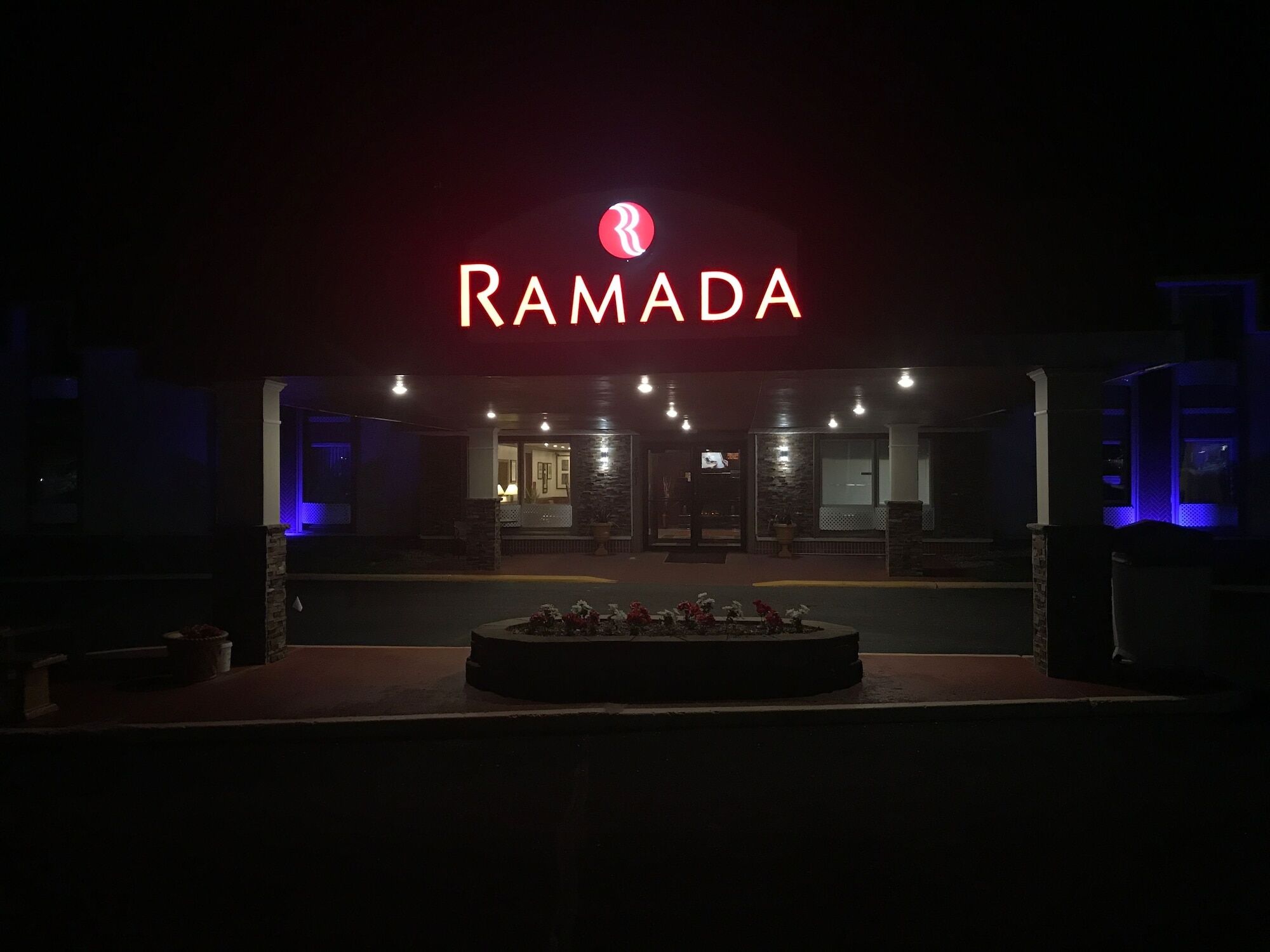 Ramada By Wyndham Albert Lea Ngoại thất bức ảnh